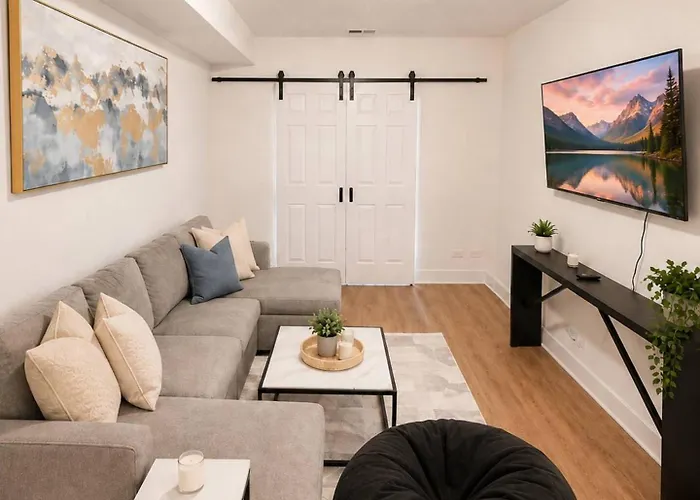 2br,1ba Wifi Parking Full Kitchen Chicago